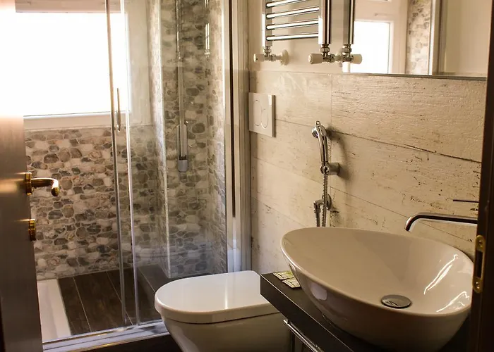 Vatican Qg Guest house